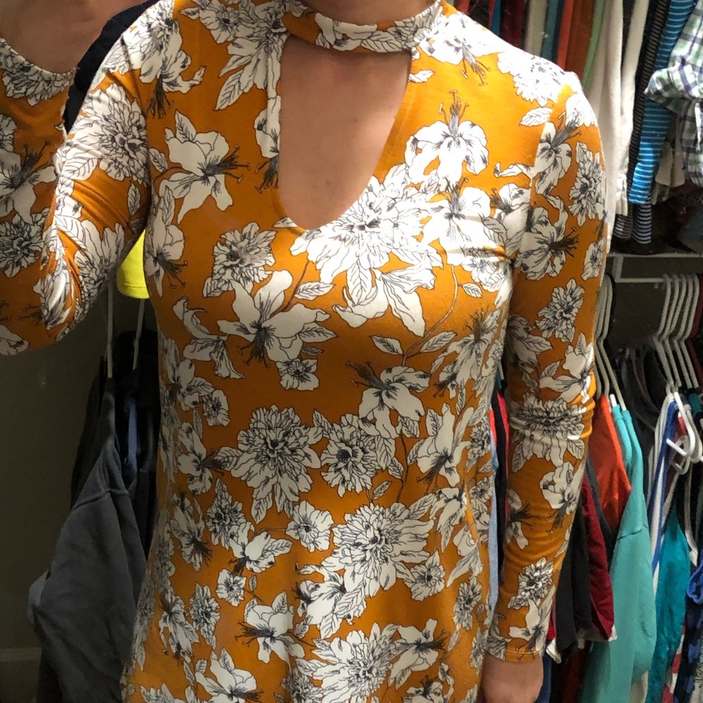 Spring Dress - Picture 2 of 3